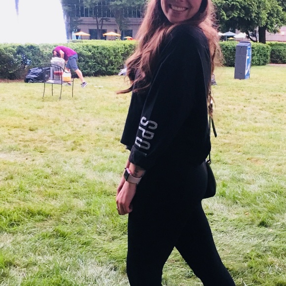 Two Piece Set - Picture 7 of 8